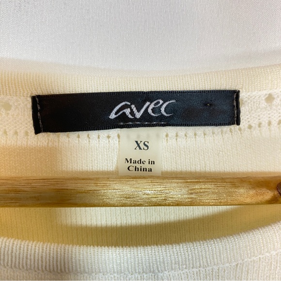 Avec bell sleeve sweater, cream/ivory, size XS - Picture 3 of 6